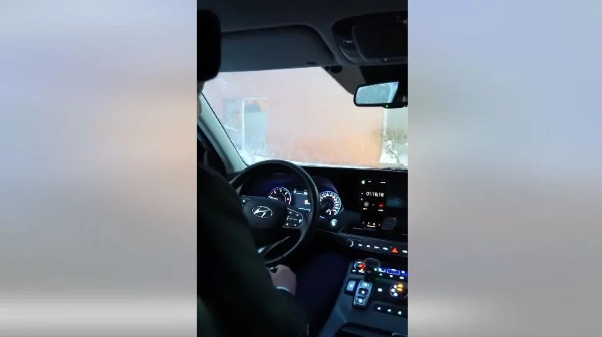 Нысанбаев показал на видео, как за пять минут прогрел на морозе автомобиль