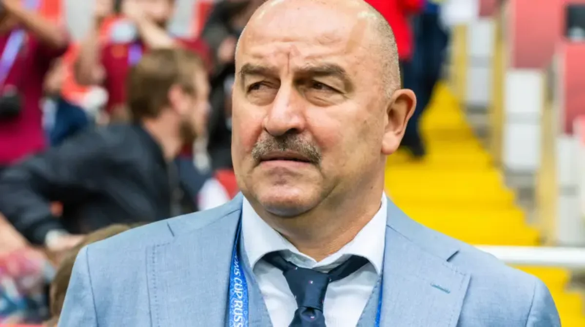 Черчесов ушел с поста главного тренера сборной Казахстана