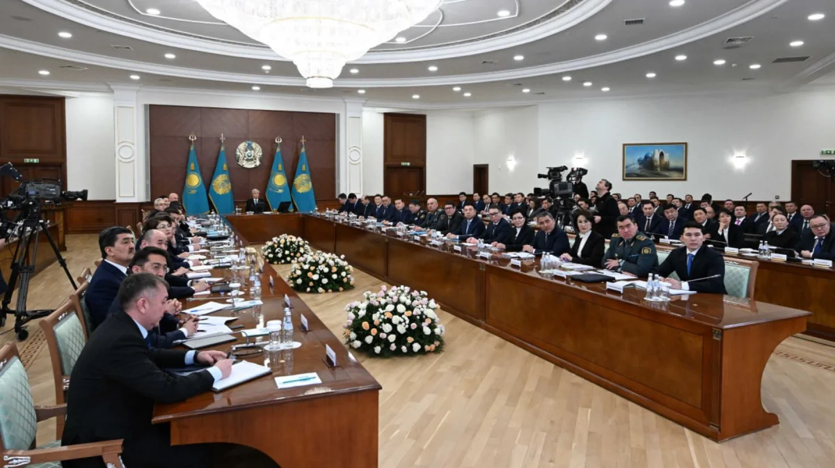 «Заман ағымынан кеш қаламыз». Тоқаев инвестиция саласындағы жұмысты күшейтуді тапсырды