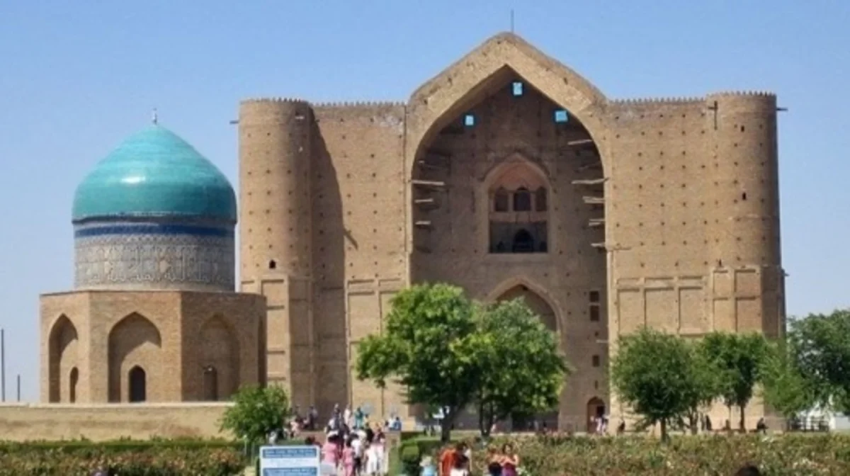 Қожа Ахмет Ясауи кесенесінің айналасында биік ғимарат салуға тыйым салатын заң қабылданды