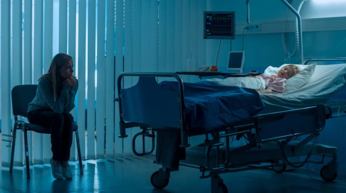 Родителям разрешат находиться с детьми в реанимации в Казахстане