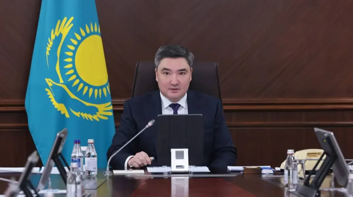 Олжас Бектенов поручил Минюсту сократить лишние структуры через цифровизацию