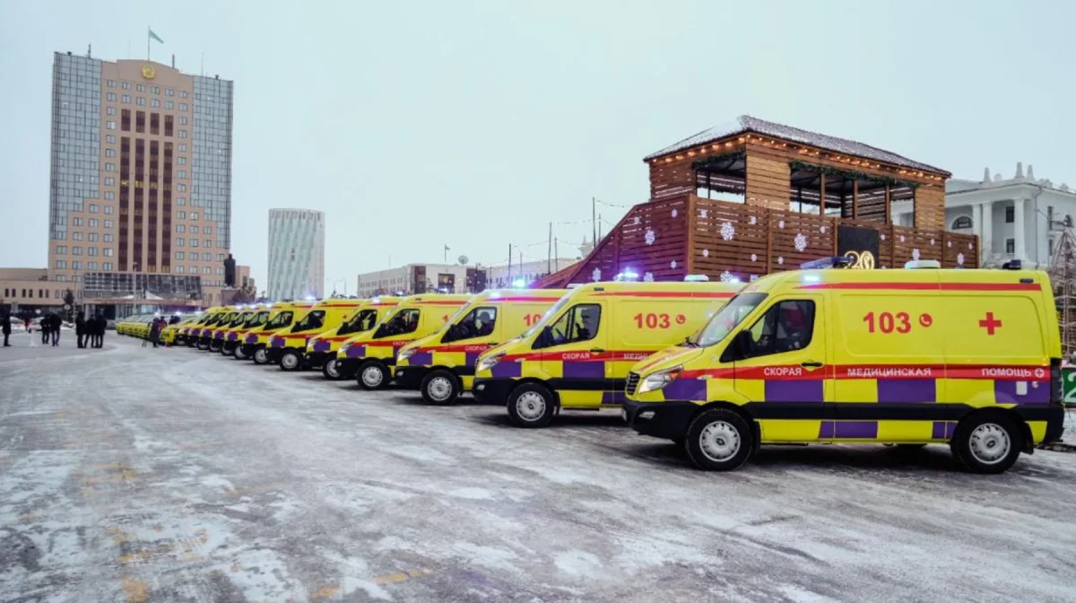 Почти на 50 машин пополнили автопарк скорой помощи Астаны