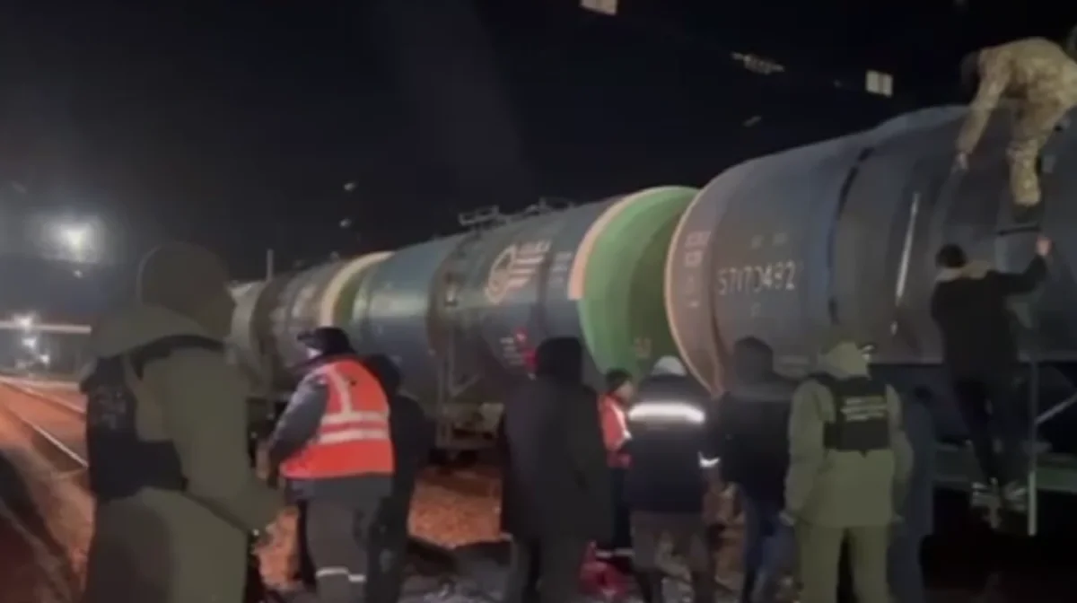 15,5 млрд теңге: Қырғызстанға бензинді заңсыз тасымалдағандарға іздеу жарияланды