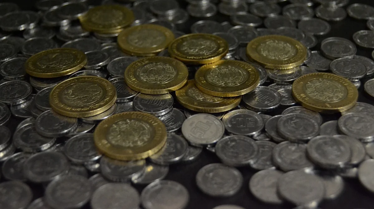 Казахстанцы перевели за рубеж 789 млрд тенге