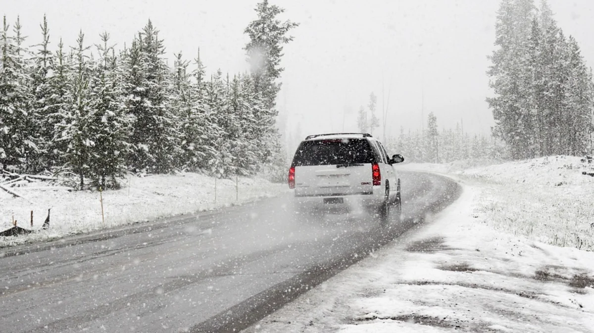 Непогода в Казахстане: в ряде областей закрыты трассы