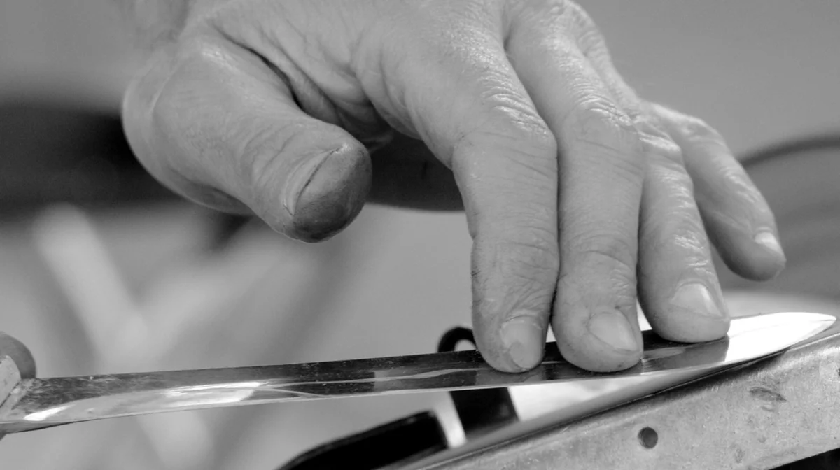 Мужчина напал с ножом на двух женщин в Костанае