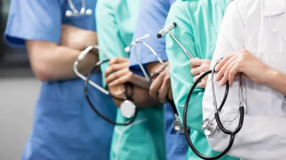 Аурудан емес, емдеушіден қауіп бар ма? Клиникалардың заңсыз әрекеті әшкереленді