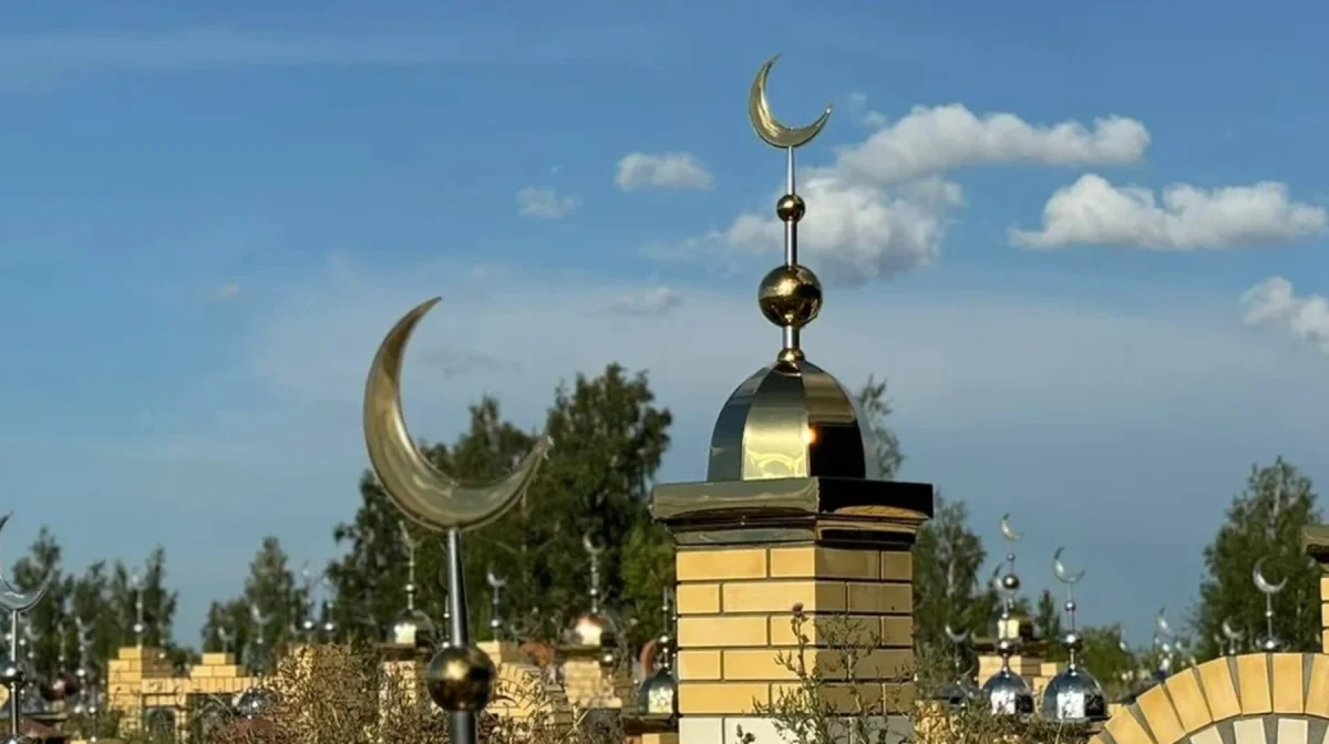 Похоронный бизнес процветает? Сенатор возмутился перепродажей мест на казахстанских кладбищах