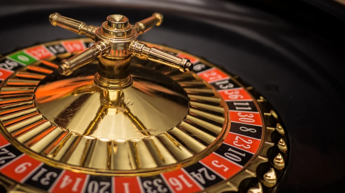 170 млн тенге проиграл в казино: Бывший депутат похитил деньги у государства