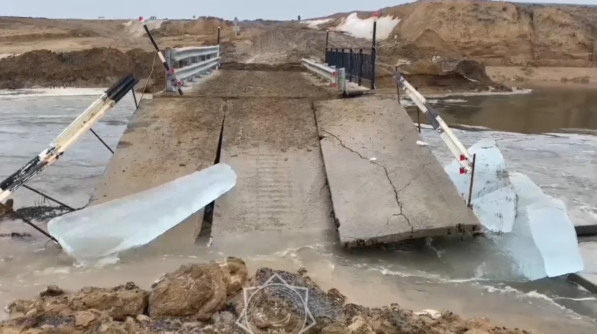 Подъем уровня реки Шидерти: Вода размыла мост