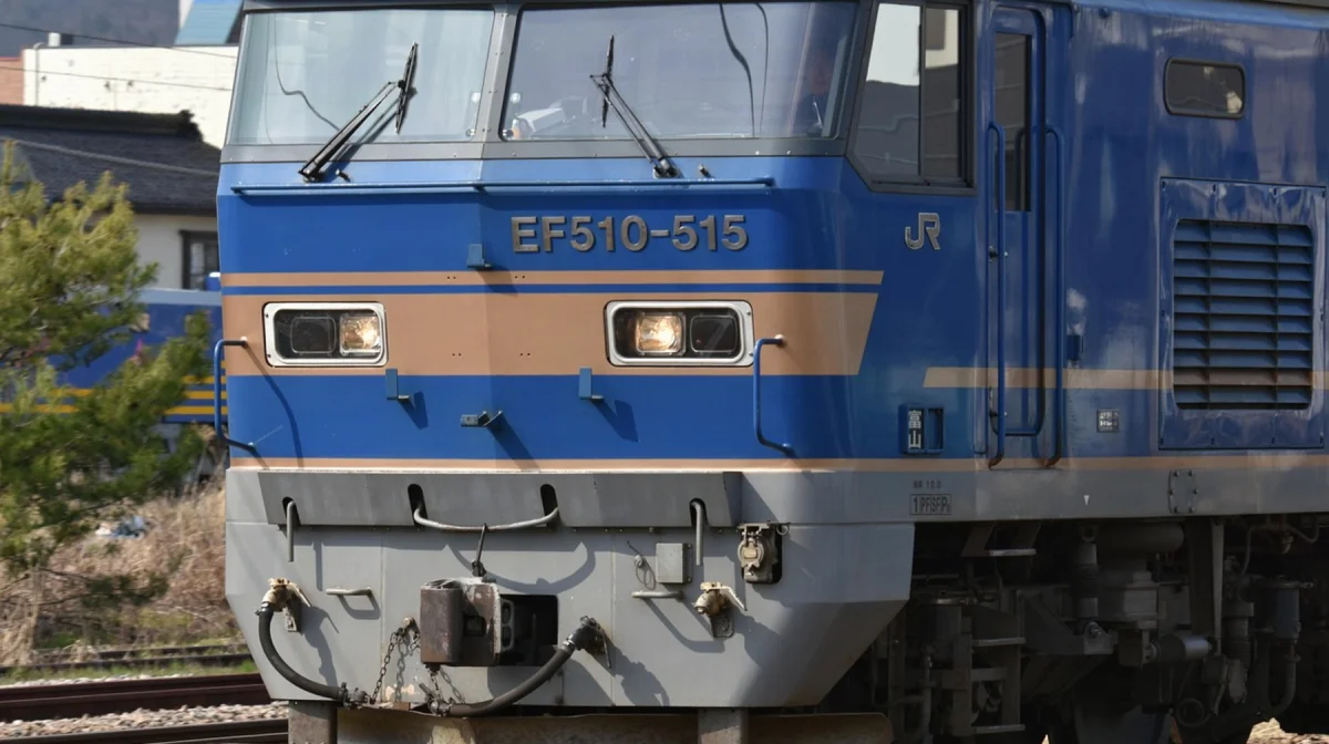 Пассажирский поезд загорелся на участке Астана – Караганда