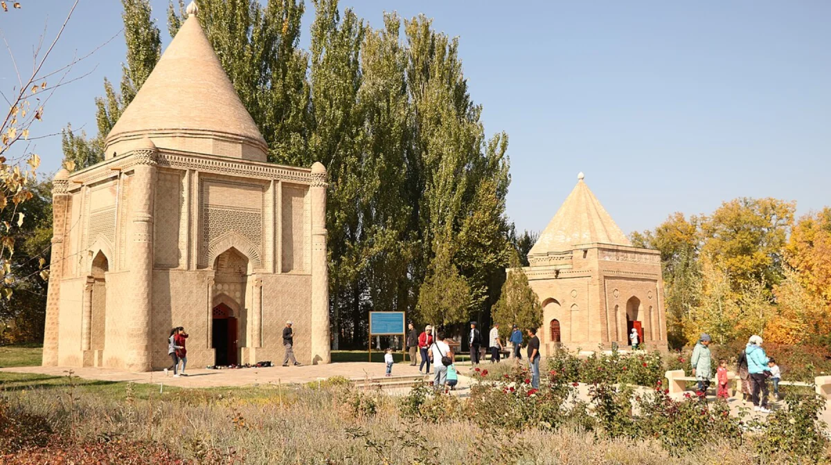 Айша бибі кесенесін сауда орнына айналдырғандар сотта жеңілді