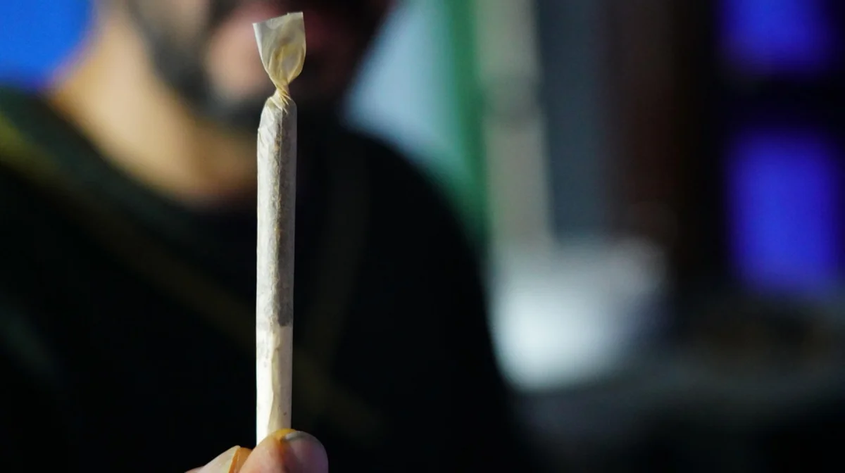 Житель Астаны через Казпочту получил наркотики из США