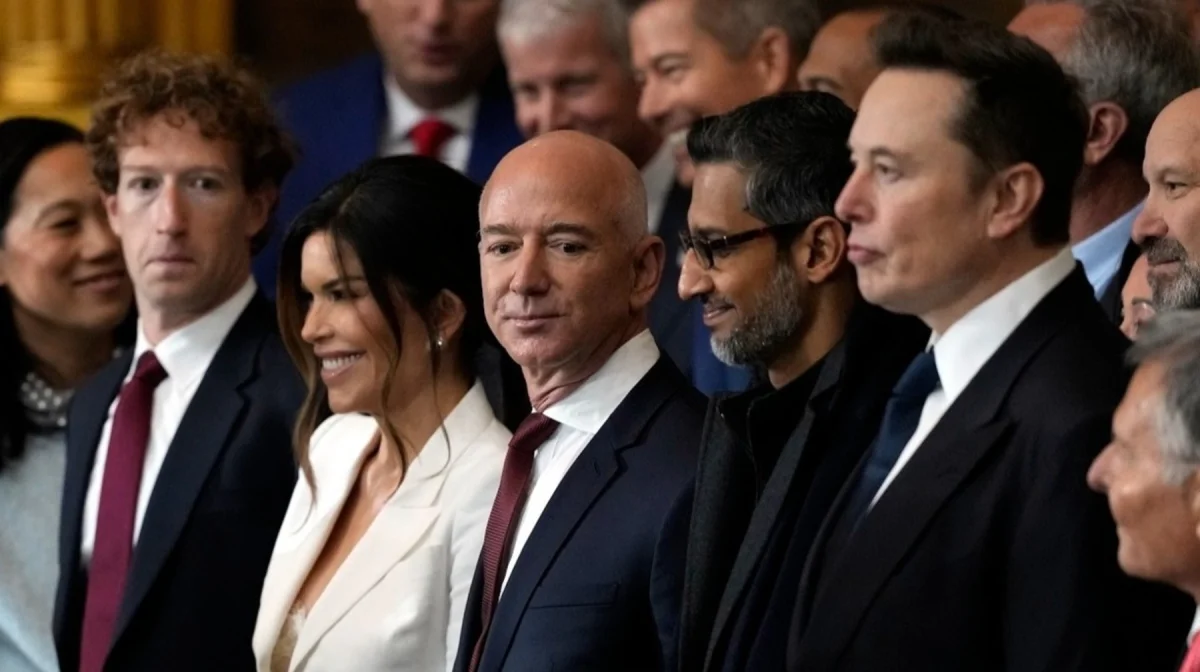 Трамп ойыны: әлемнің ең бай адамдары бір тәулікте 208 млрд доллардан айырылды