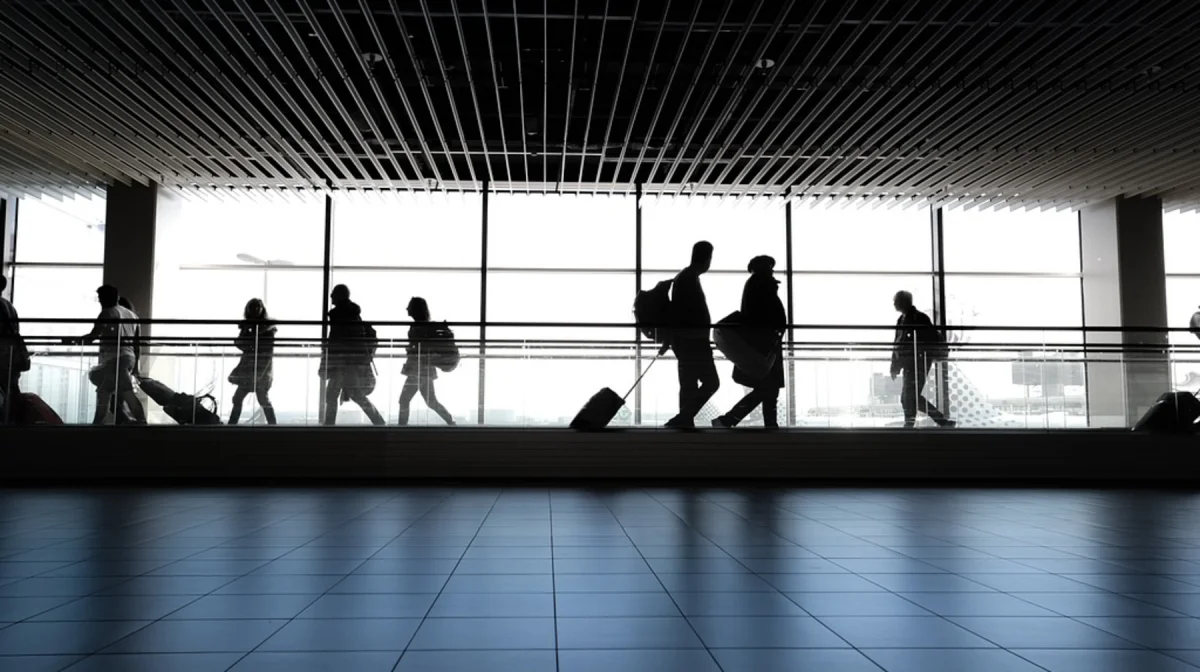 Алматинцев просят заранее приезжать в аэропорт