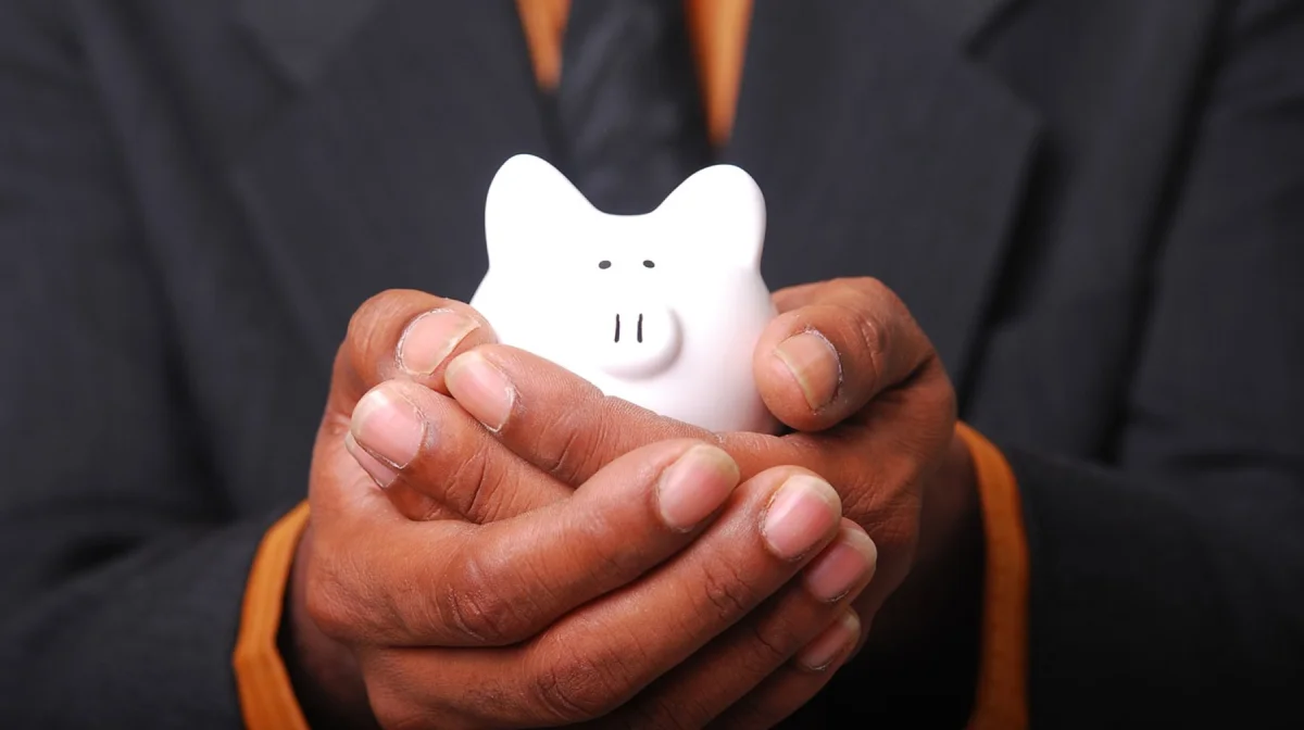 Как казахстанцам экономить на коммуналке и продуктах?