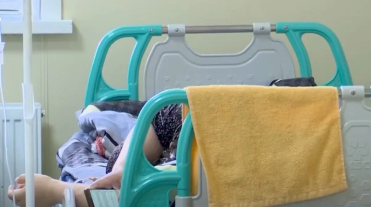 На антисанитарию жалуются пациенты модульной больницы в Атырау