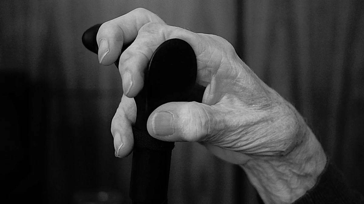 Издевательства над стариками: в Аксу осудили сотрудницу пансионата