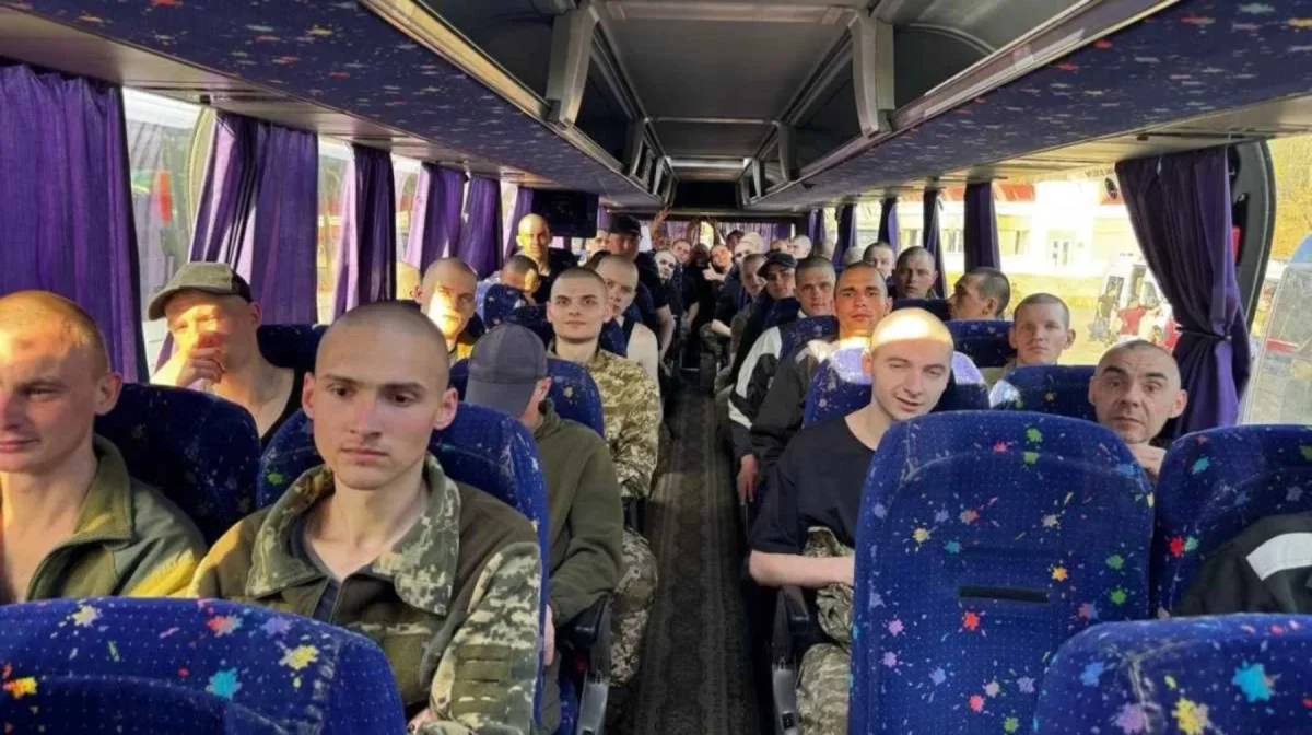 Ресей мен Украина тұтқын алмасты: тізімде екі қазақстандық бар