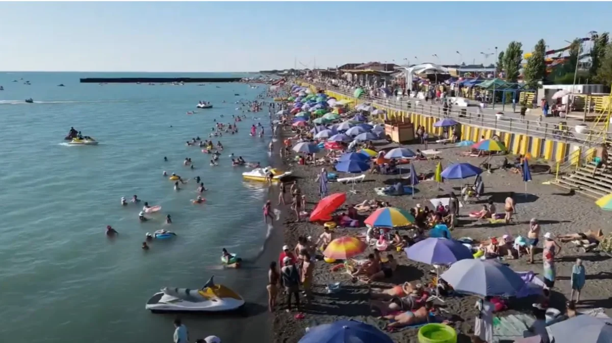 Туристы страдают: Когда Алаколь приведут в порядок?