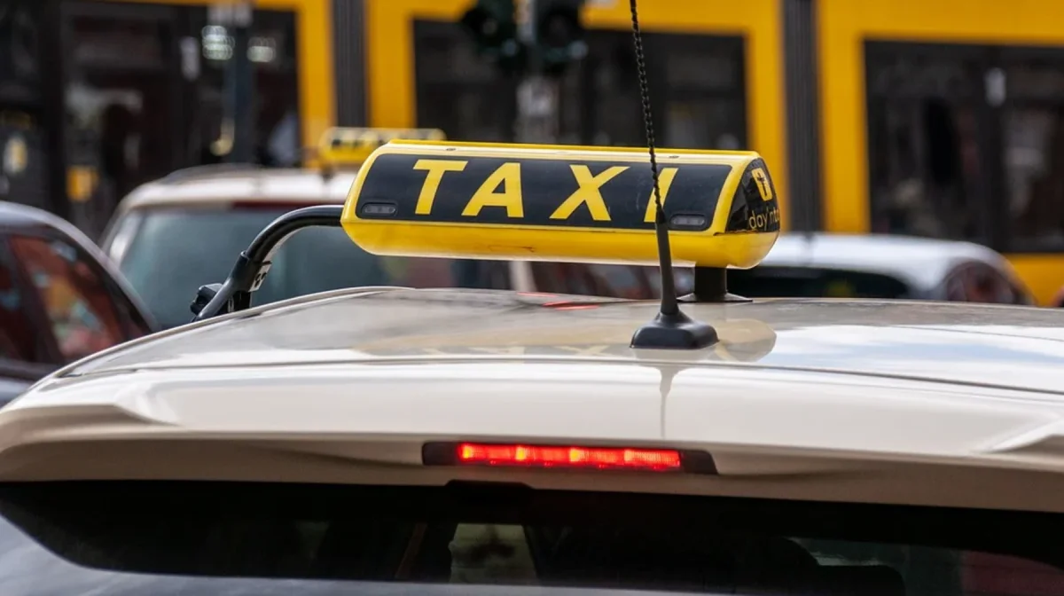 В Казахстане ограничат рост цен на такси в условиях высокого спроса
