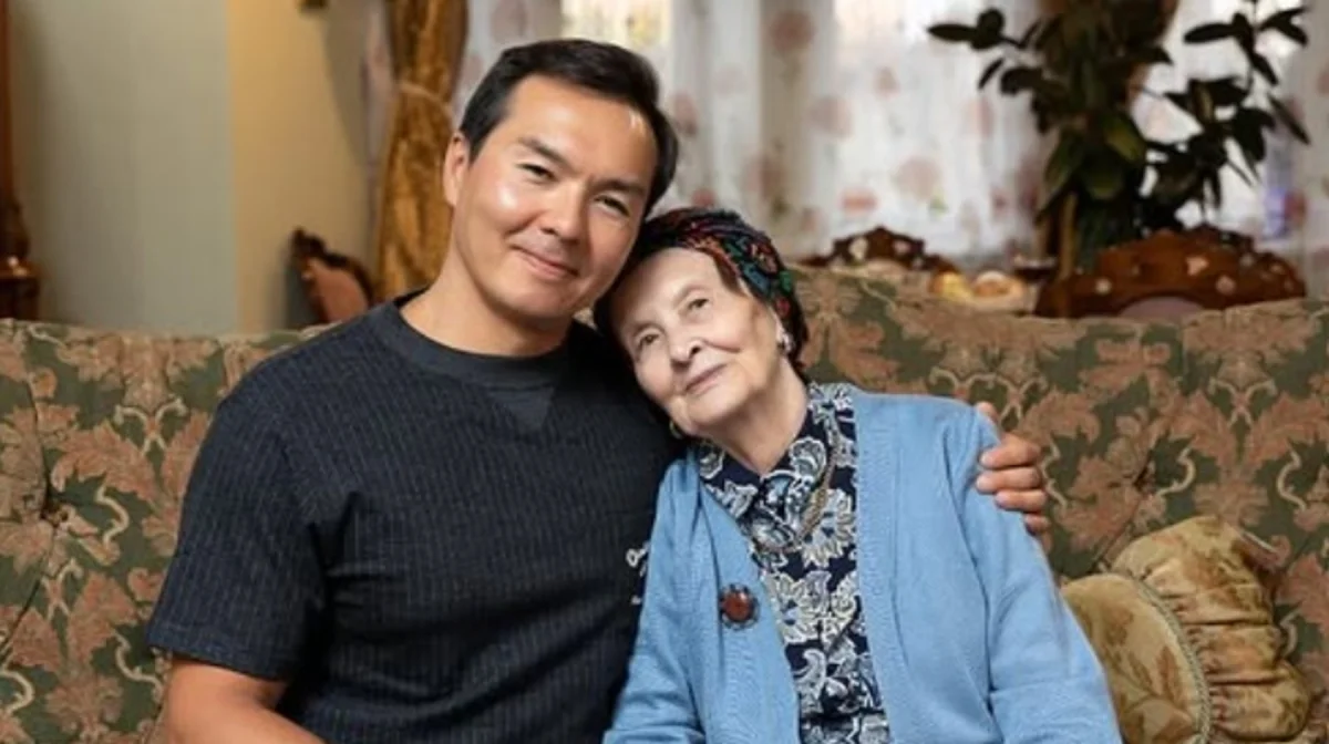 Скончалась мать Рахата Алиева