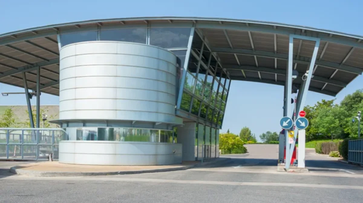 «Қызыл түйме» – халықтың құралы, шенеуніктің үрейі