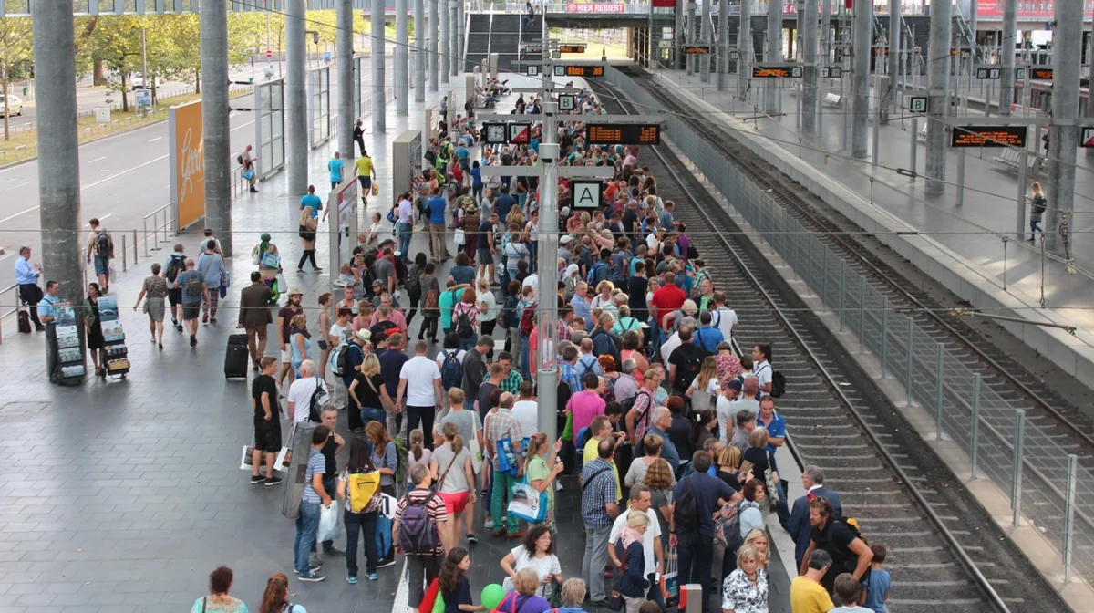 Сенаторы бьют тревогу: Казахстану грозит демографический кризис?