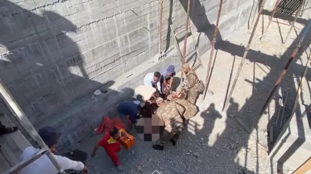 Түркістан облысында да жұмысшы құрылыс шұңқырына құлап кетті