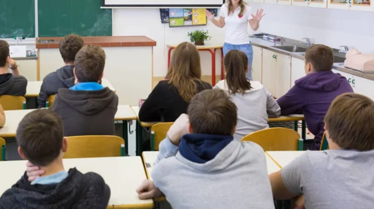 Мектепте жыныстық тәрбие туралы пән енгізіле ме? – министр жауабы