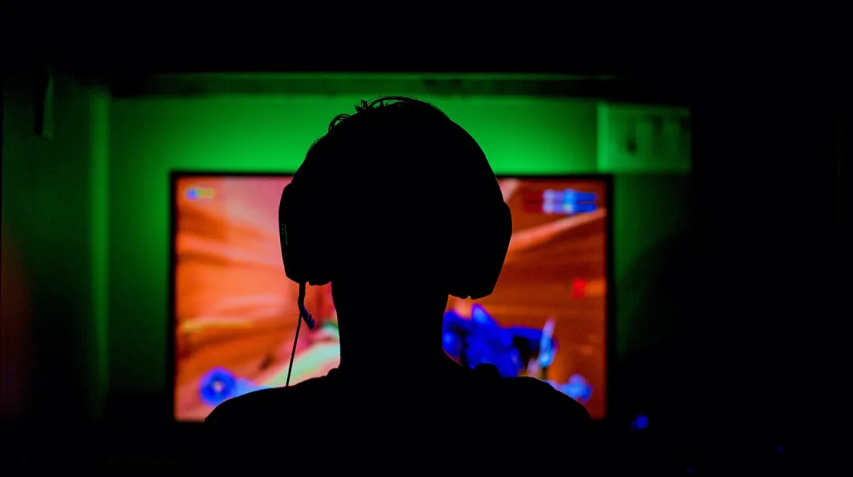 Мошенники в детских играх: Нацбанк призывает казахстанских родителей к бдительности