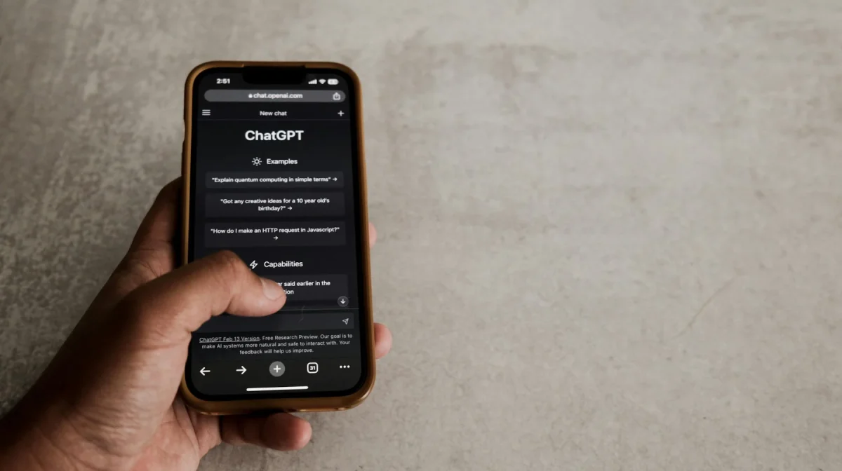 Сервис ChatGPT дал глобальный сбой