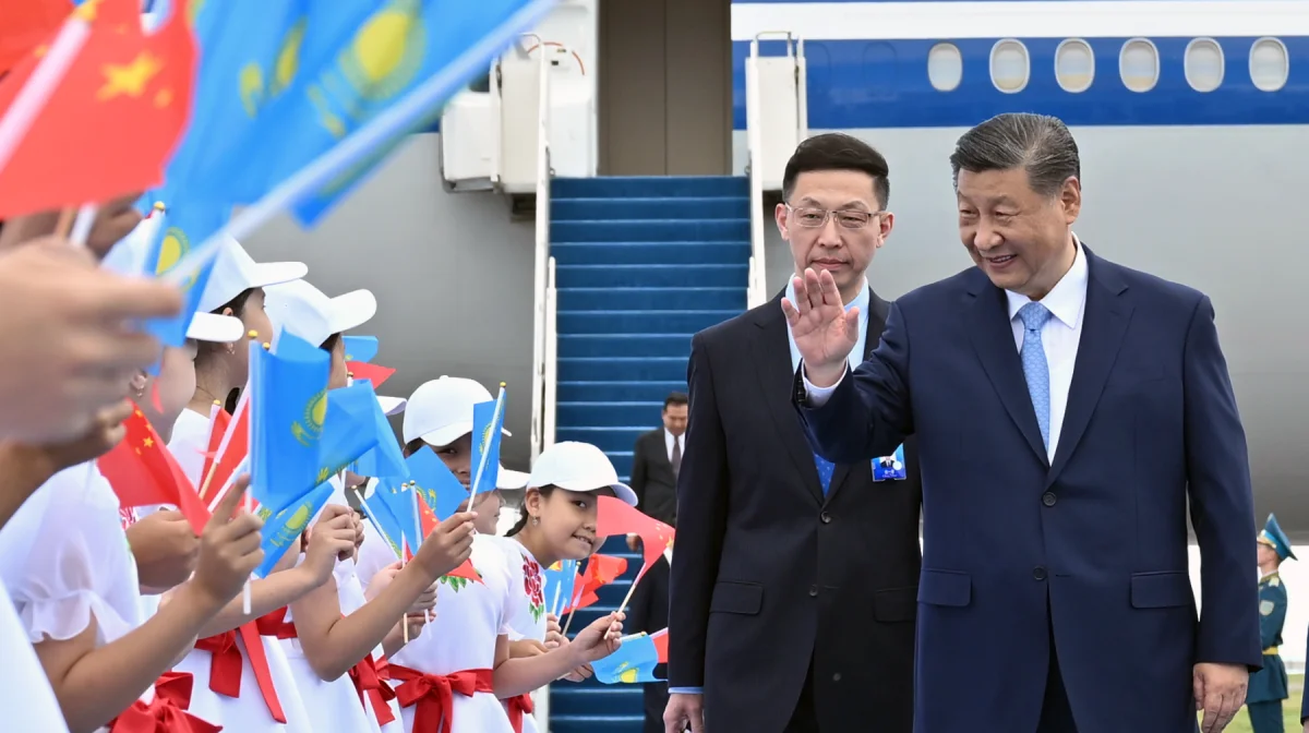 Зачем Си Цзиньпин снова летит в Казахстан?