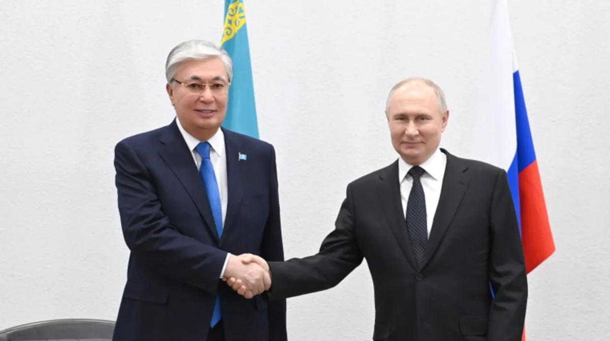 Токаев поздравил Путина с Днем России