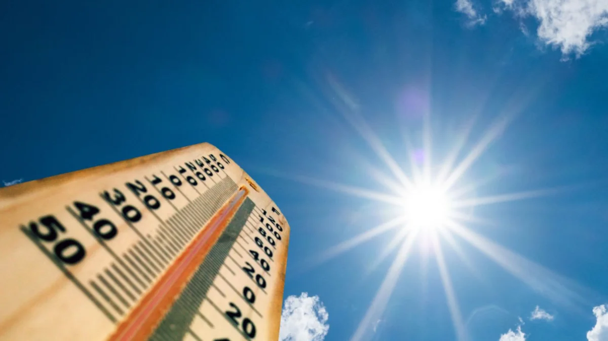 Казахстанцев ждёт знойная неделя: в Шымкенте до +42, в Астане — гроза и град