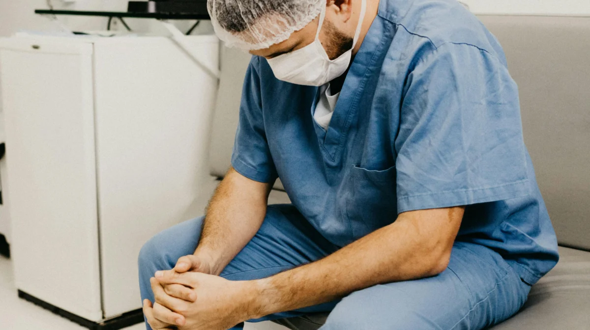 Как будут охранять врачей после нападения в Караганде?