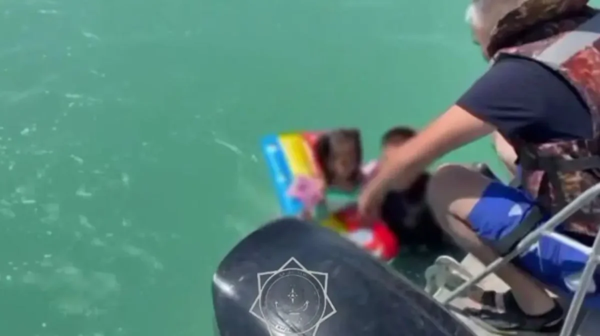 Ребенка унесло на надувном круге в озеро Балхаш