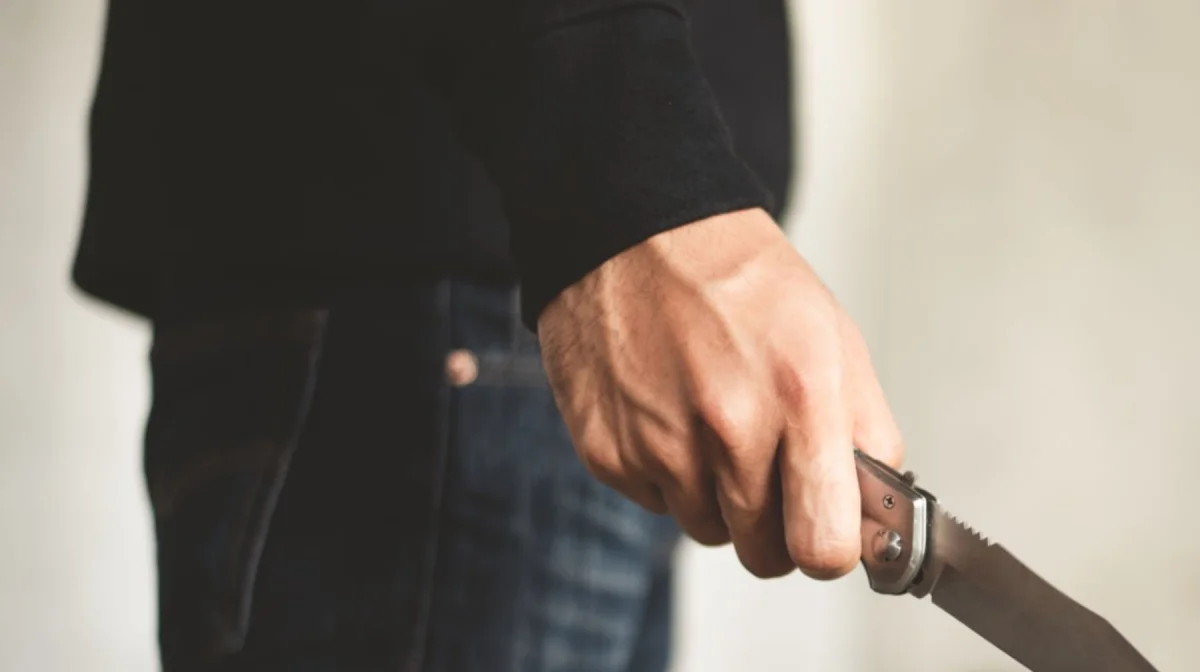 Очередное убийство в Астане: мужчина зарезал девушку и ранил её младшего брата