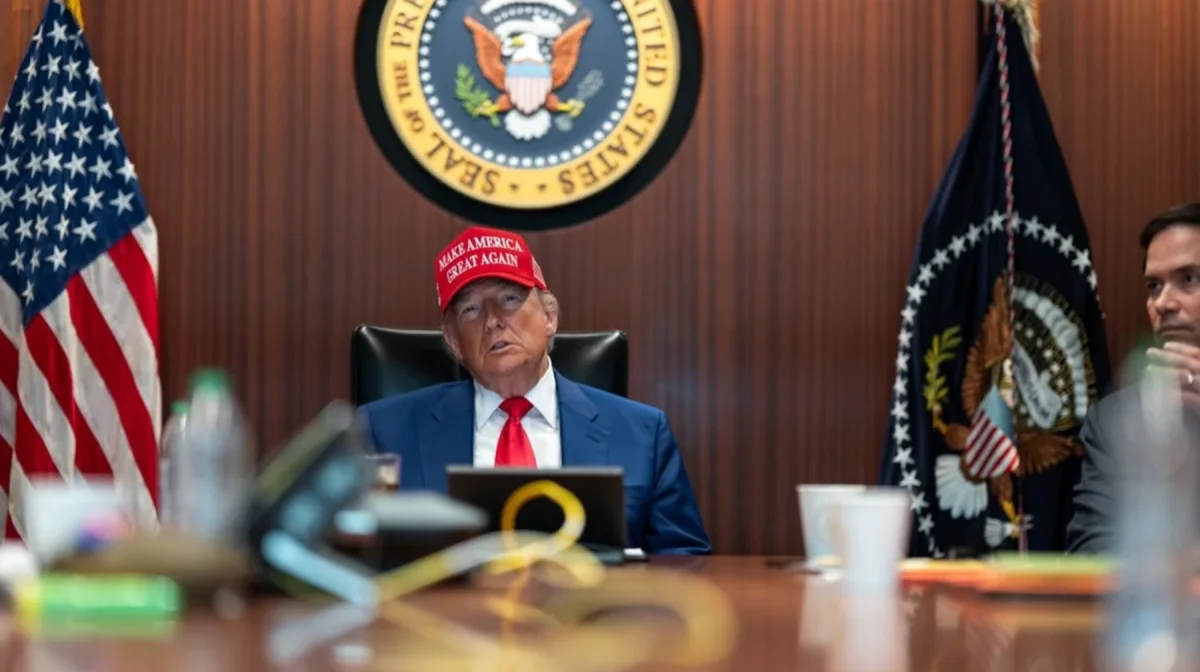 «12 күнге созылған соғыс»: Трамп Израиль мен Иран келісімге келгенін мәлімдеді