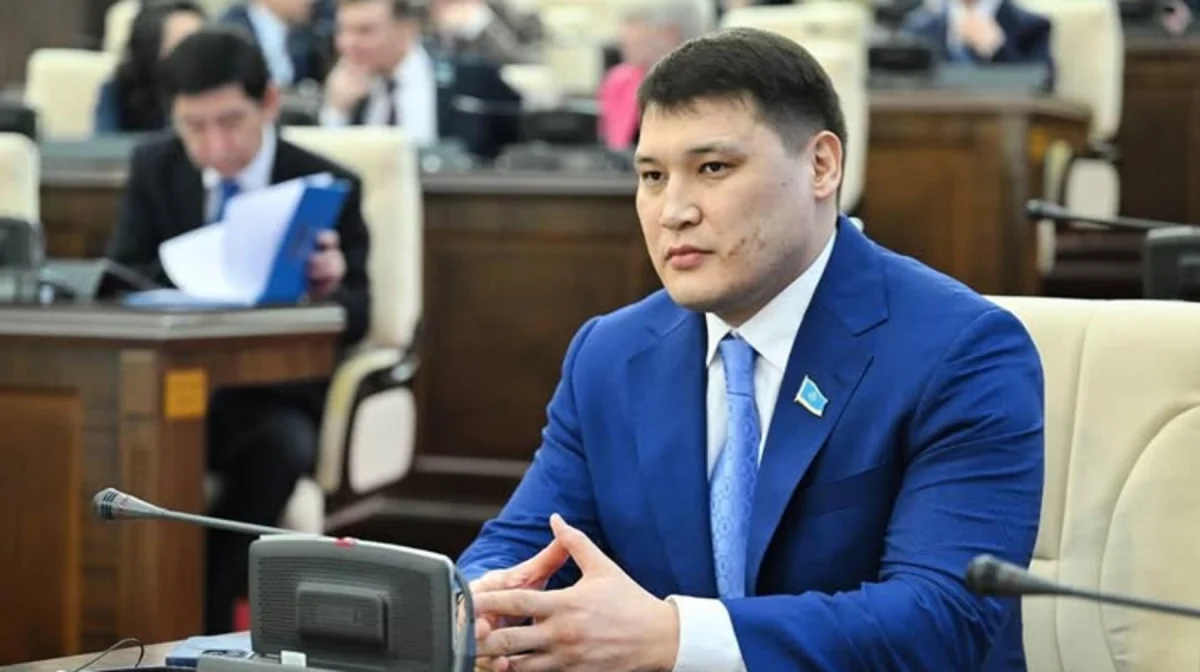 Партияның басшылығынан кеткен Руслан Берденов мәлімдеме жасады