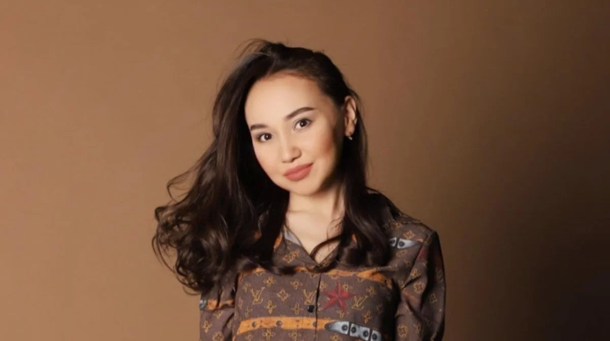 Перизат Кайрат заявила о побоях и расплакалась в зале суда