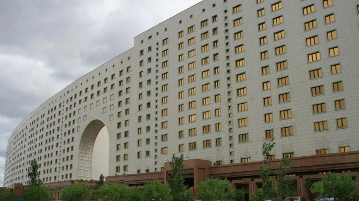 Поджог в Доме министерств в Астане: задержан 24-летний подозреваемый