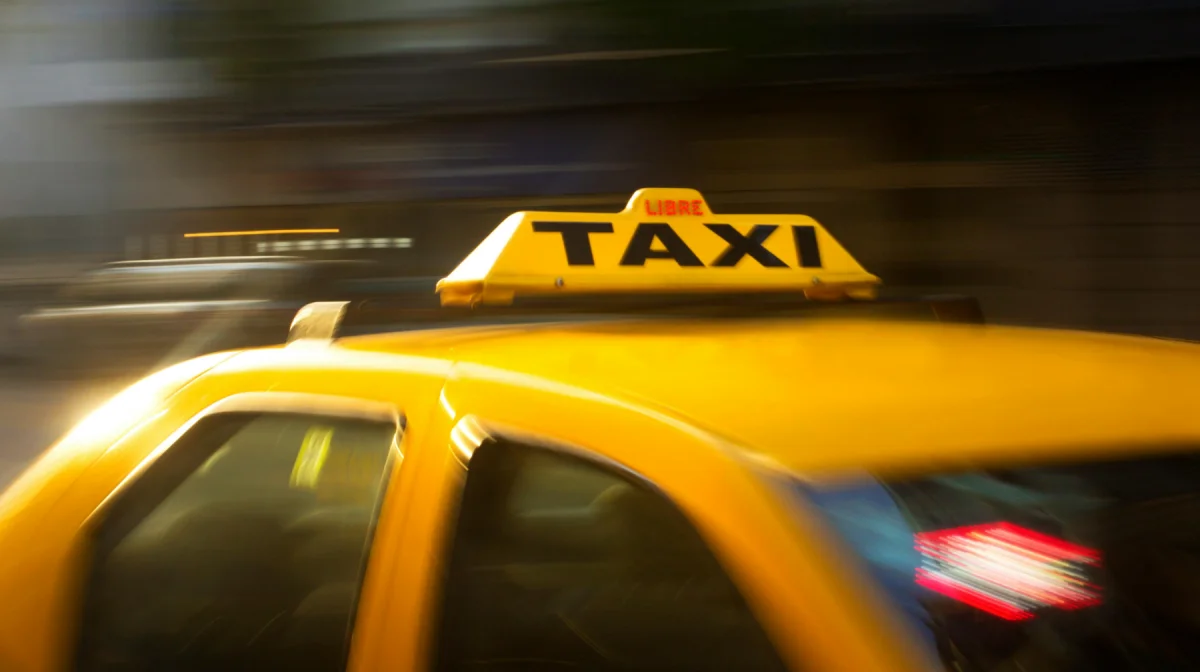 Яндекс Такси поймали на ценовых манипуляциях