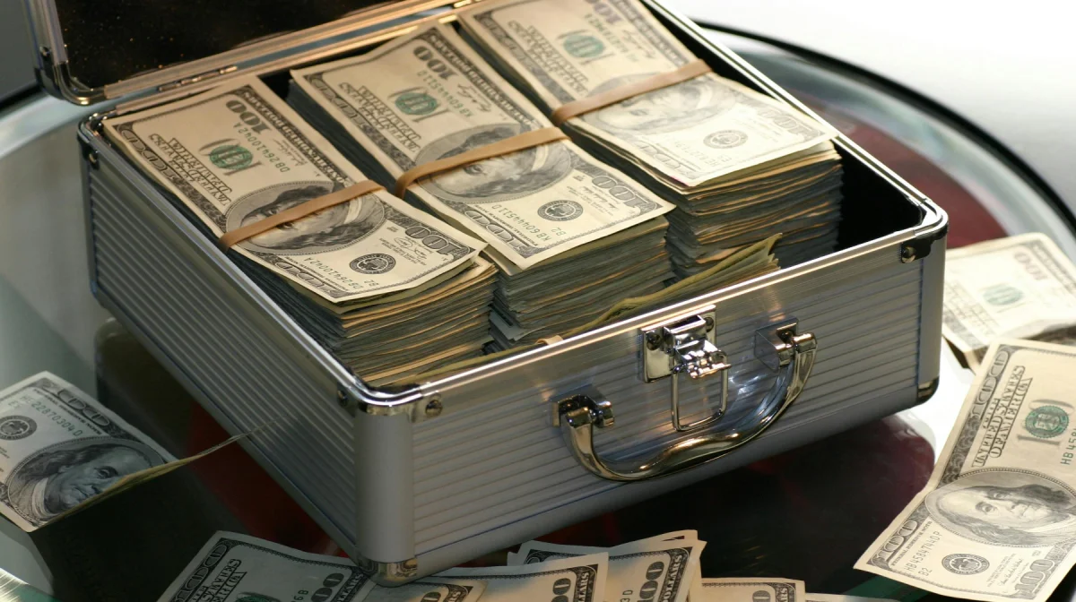 Внешний долг Казахстана достиг рекордной отметки в 170,5 млрд долларов