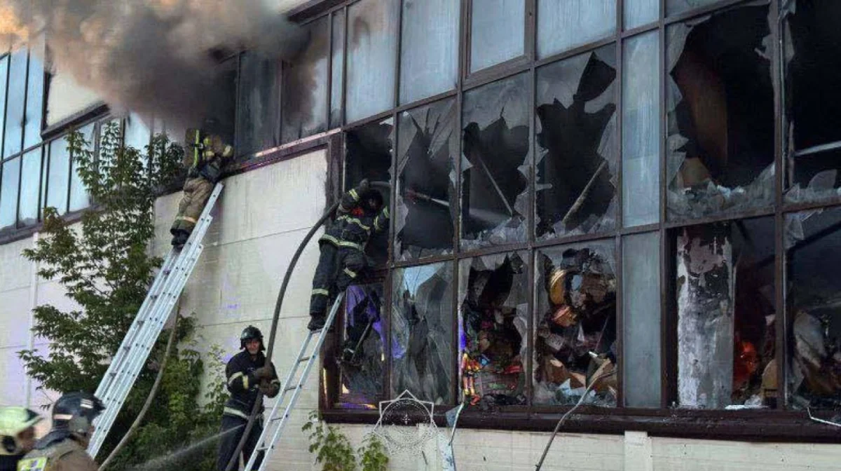 Астанада «Биг Шанхай» базарында болған ірі өрт: зардап шеккендерге көмек штабы ашылды