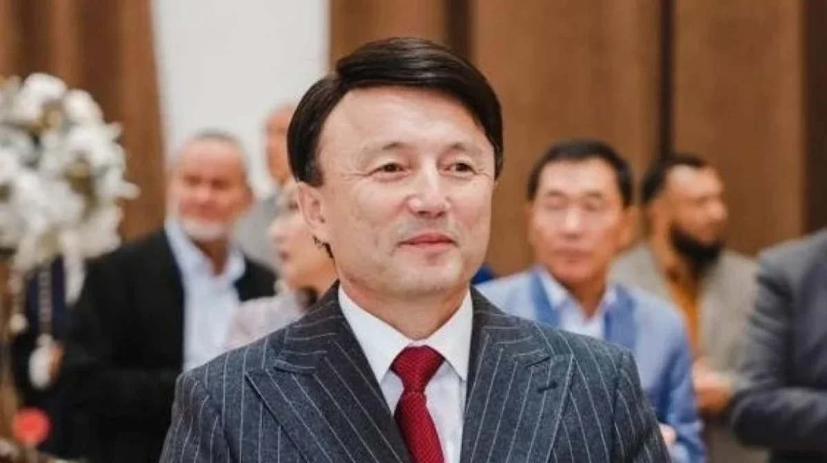 Отец Димаша Кудайбергена возмутился отсутствием казахского языка в работе мобильных операторов