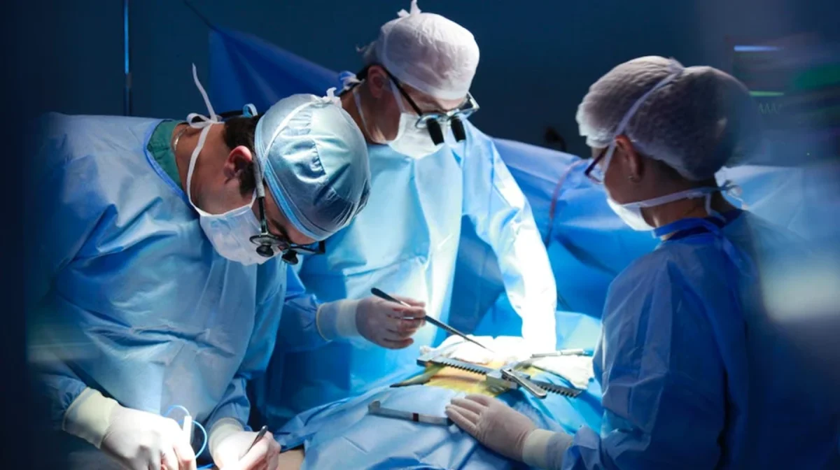 Дәрігер науқастың сау аяғын кесіп тастаған: пациент қайғыны көтере алмай көз жұмды