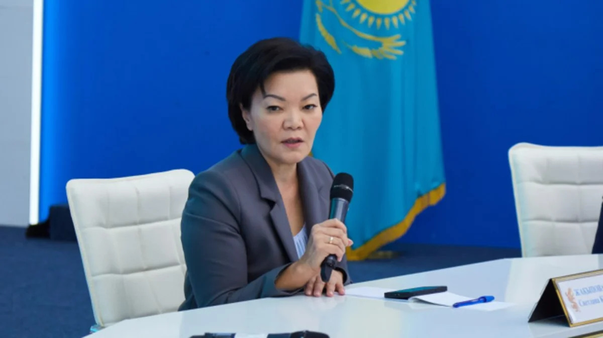 Еңбек министрінің отбасы қара жамылды