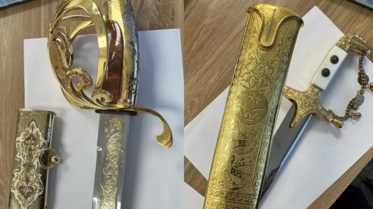 Сабли и топоры из особняка Карима Масимова выставили на торги